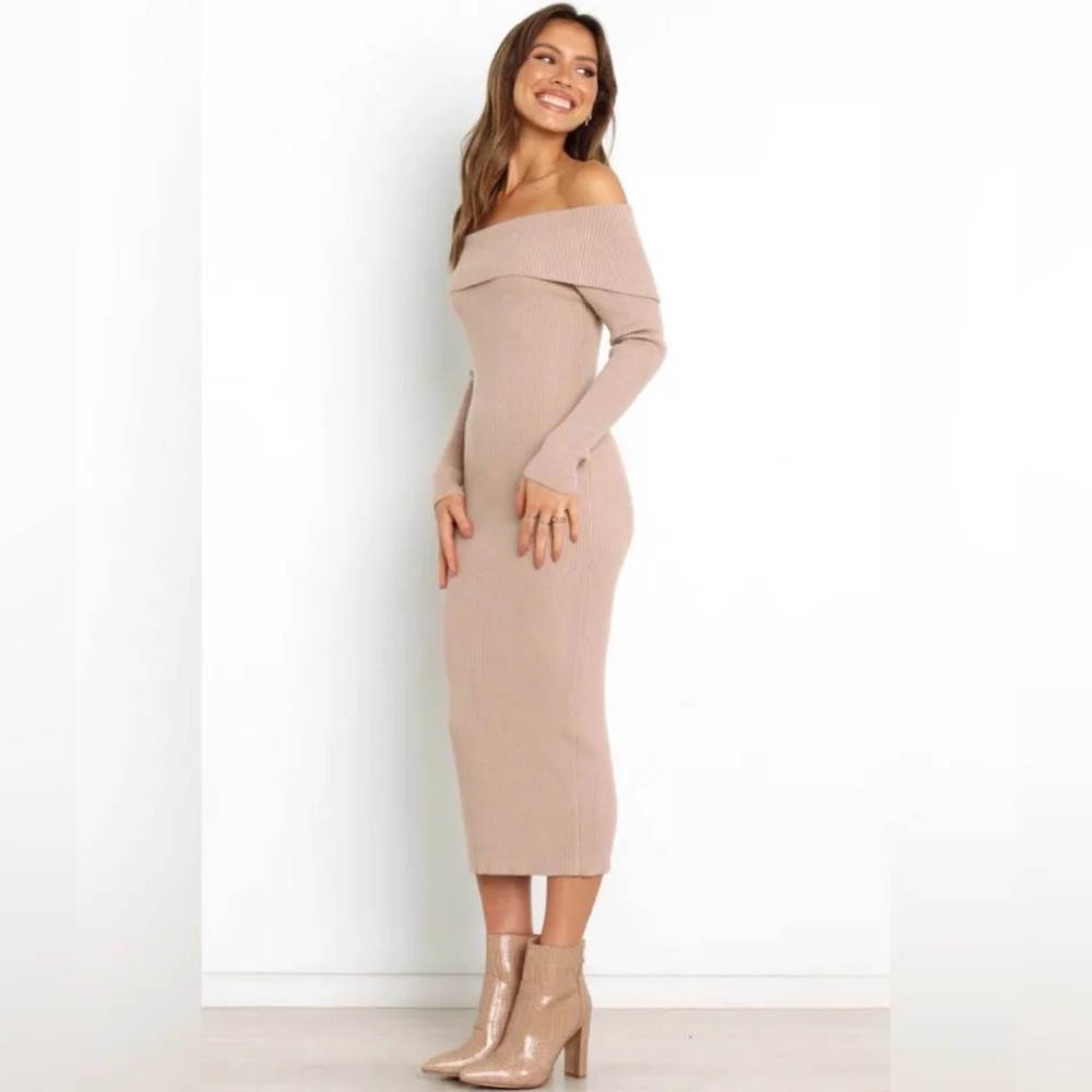 Petal and Pup: Oldo Stretch Sweater Midi Dress
